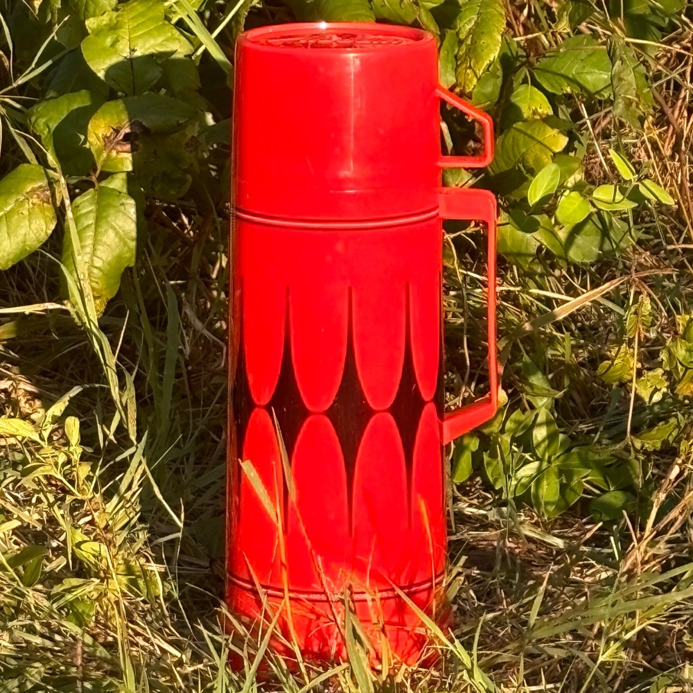 Vintage Aladdin Vanguard Thermos!